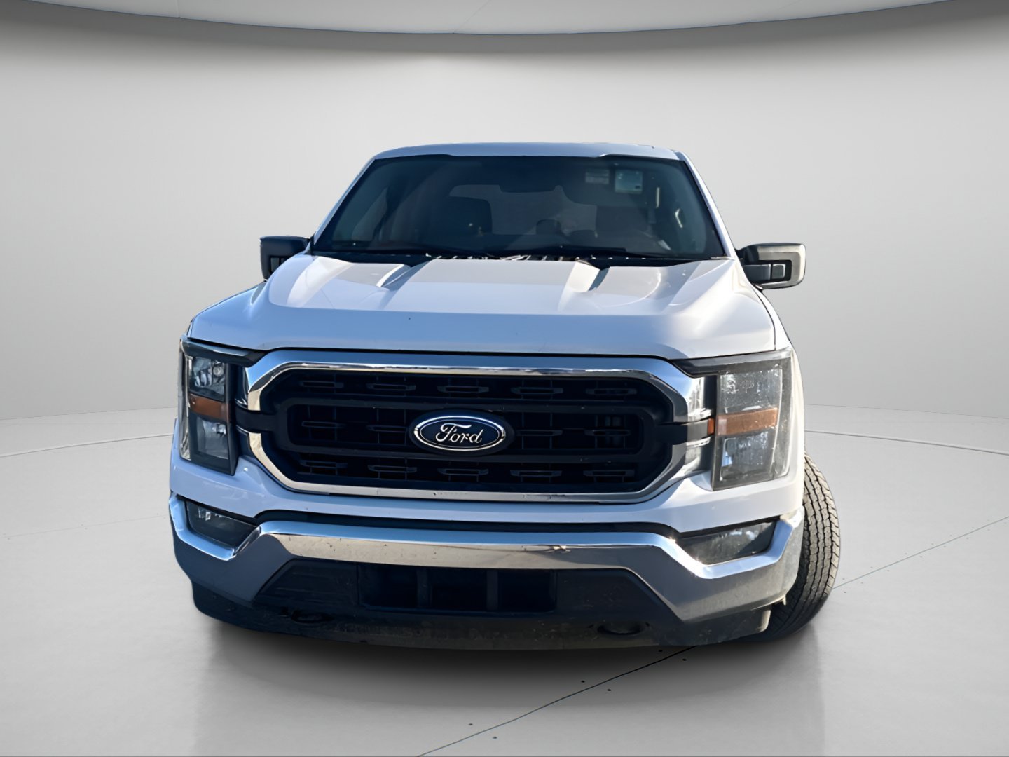 Used 2023 White Ford XLT image 19
