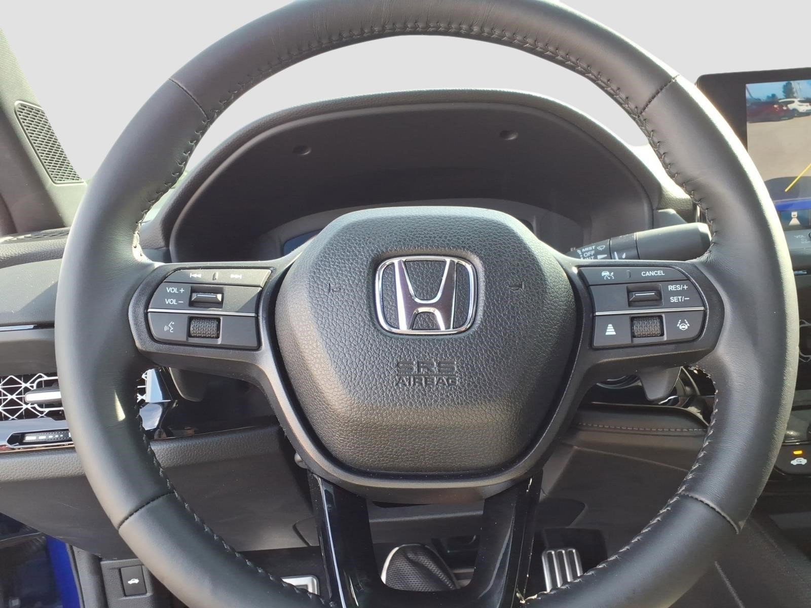 Used 2025  Honda Sport image 21