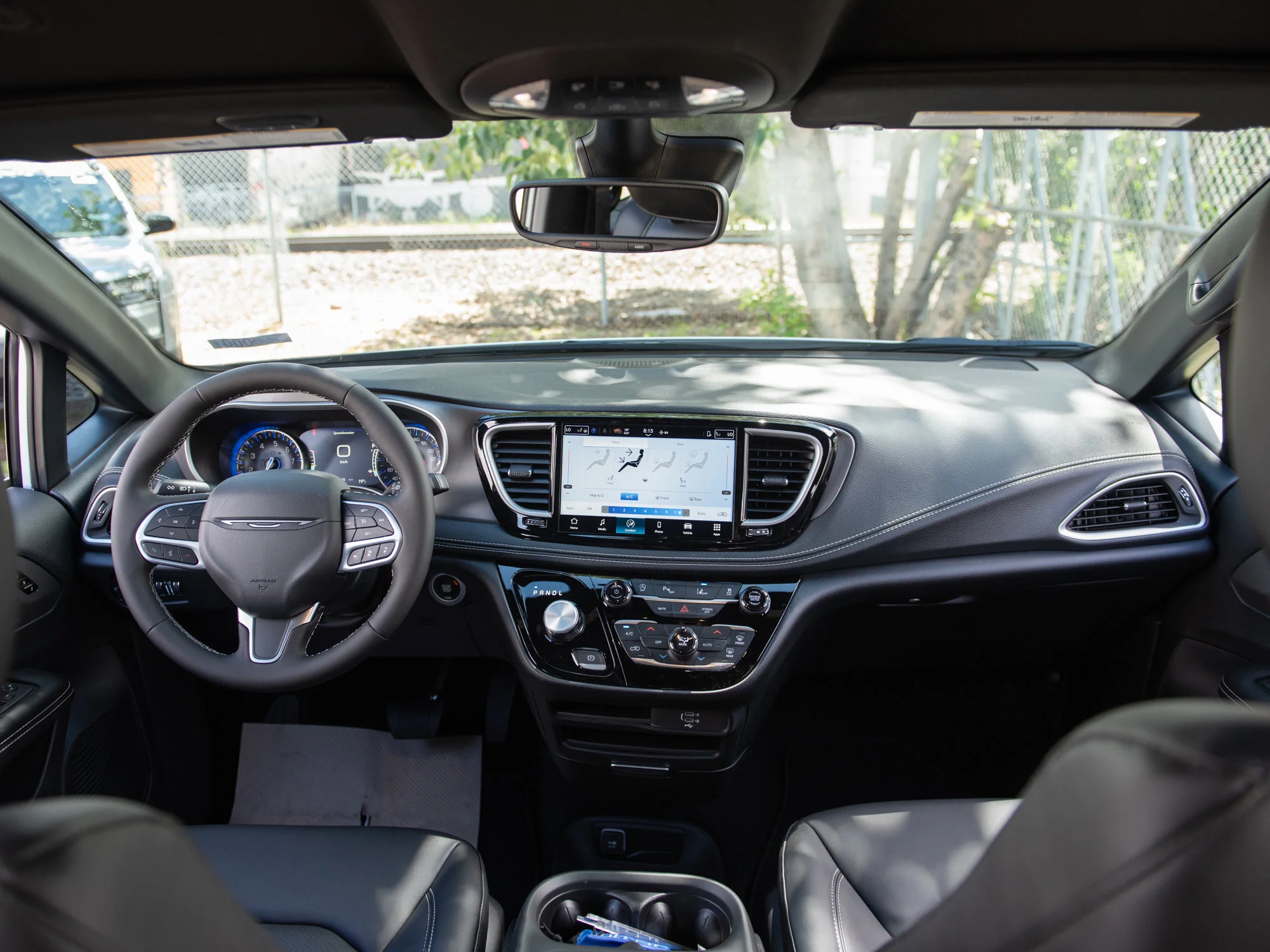 New 2027 White Chrysler Select*, Remote Start, Heated Leather Seats, Lane Departure Warning image 9
