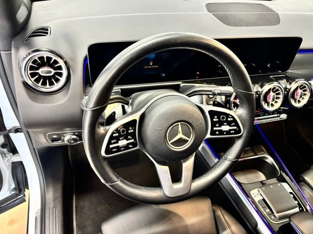 Used 2020  Mercedes-Benz GLB 250 image 14