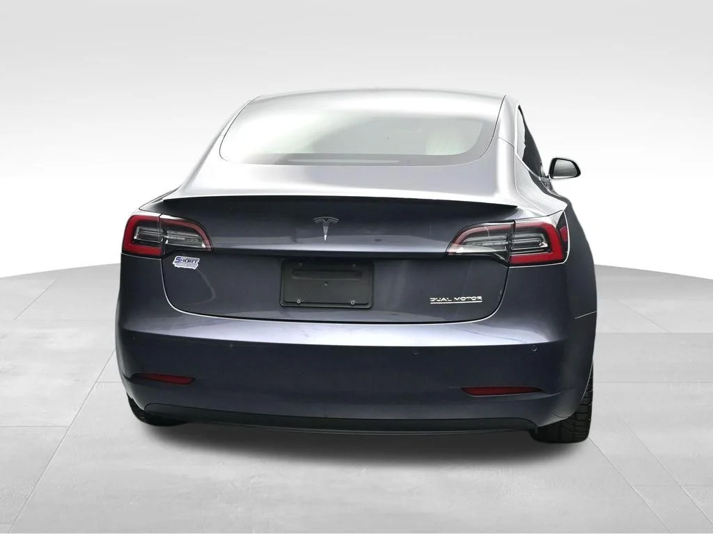 Used 2020  Tesla Performance image 4