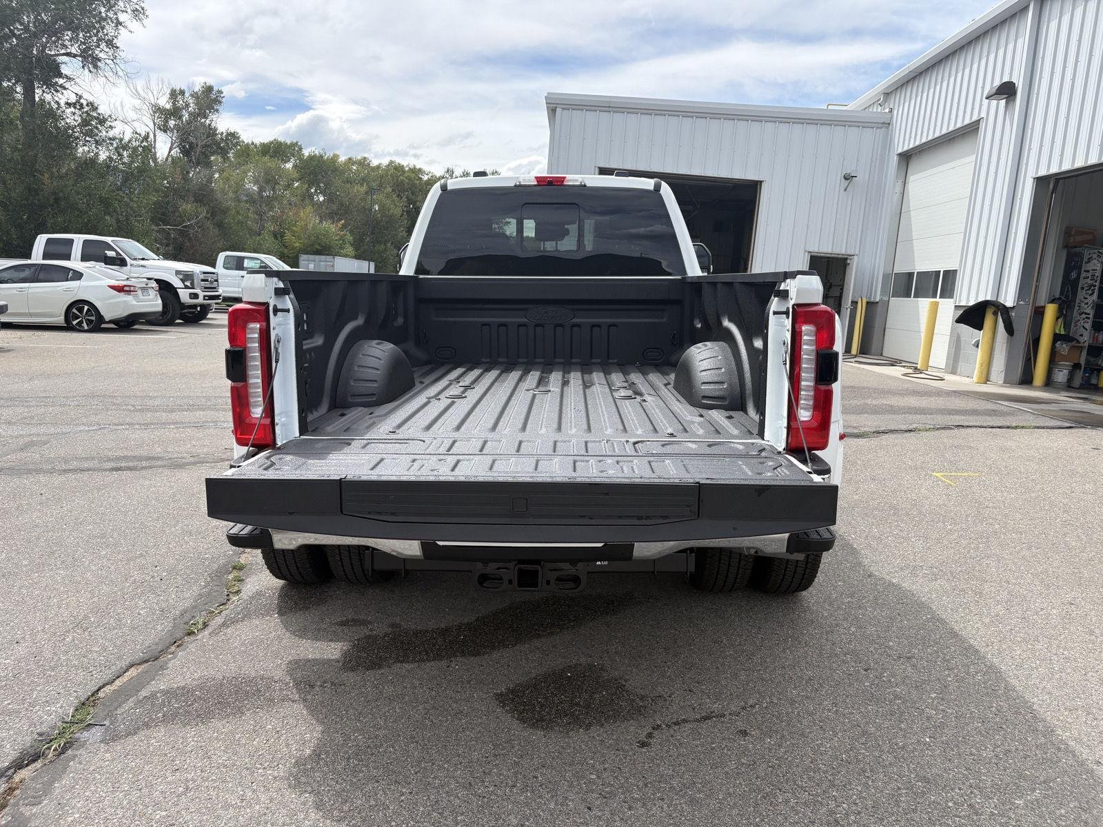 New 2026 Star White Metallic Tri-Coat Ford F-350® King Ranch® image 4
