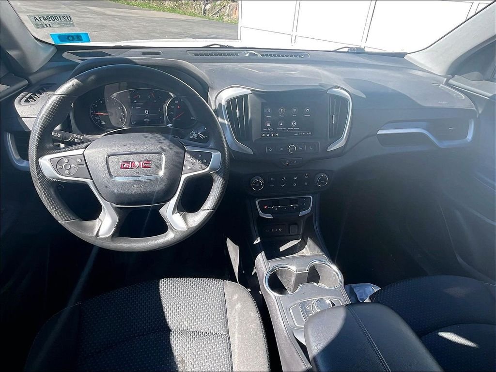 Used 2024 Summit White GMC SLE image 21