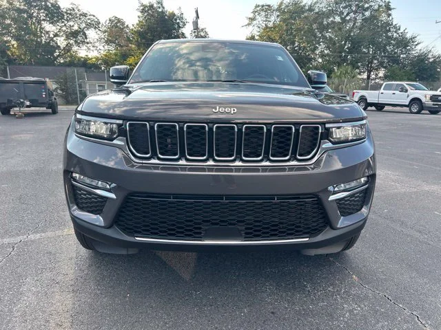 Used 2025 Gray Jeep Limited image 7