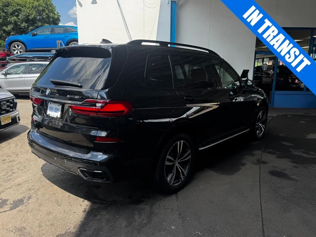 Used 2021 Black Sapphire Metallic BMW xDrive40i image 3