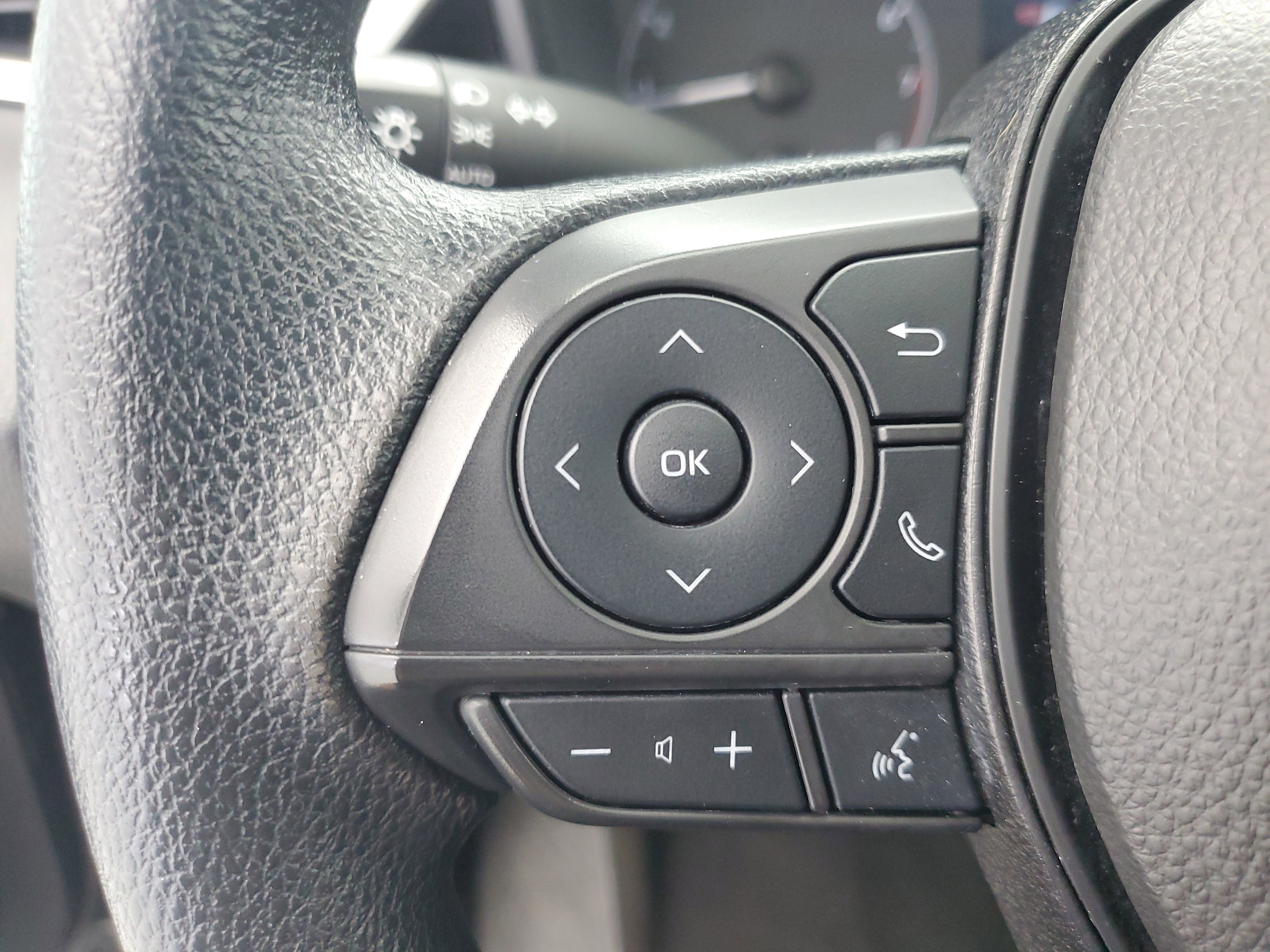 Used 2024 Underground Toyota LE image 22