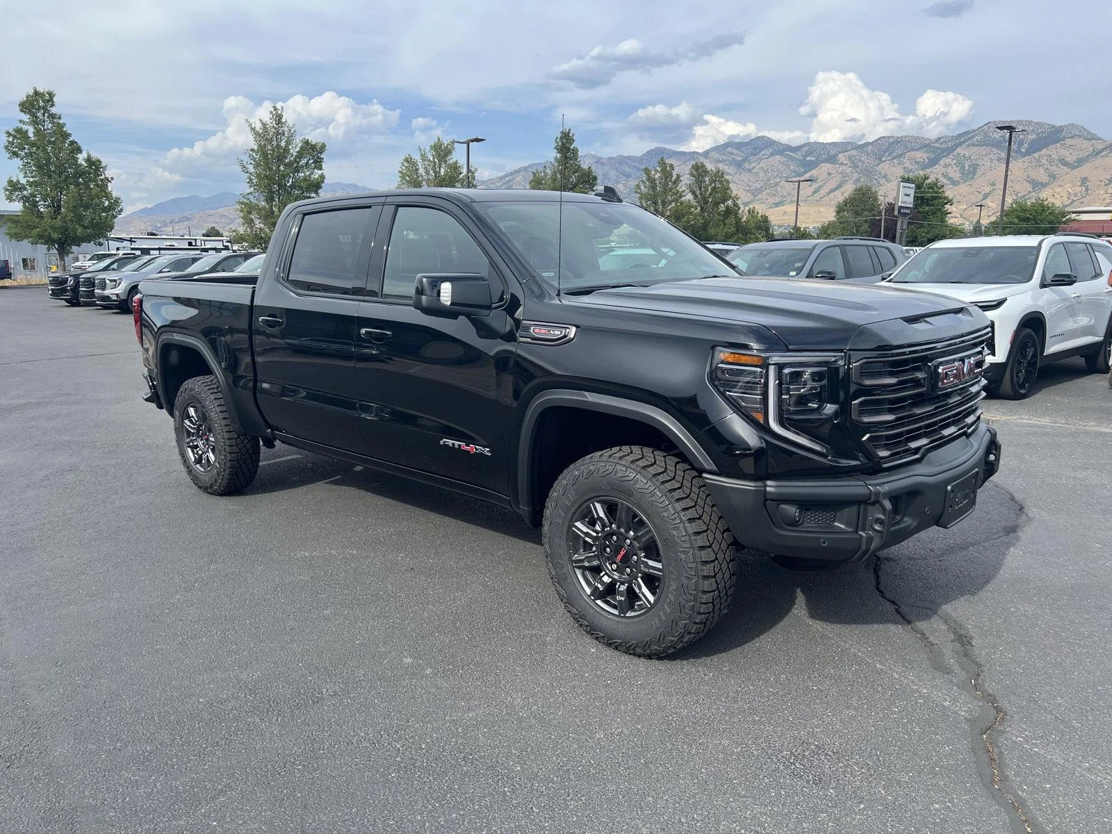 2026 GMC Sierra 1500 AT4X - Photo 7