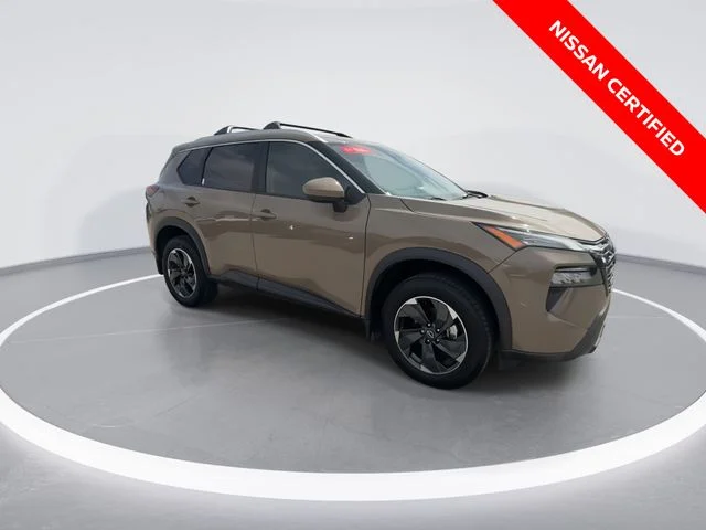 Used 2024 Beige/tan Nissan SV image 2