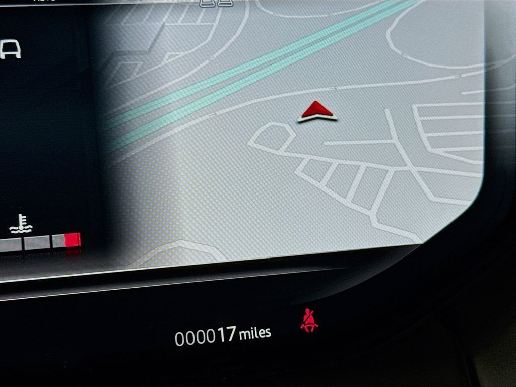 New 2026 Santorini Black LAND ROVER SE LWB 7-Seats / V8 image 13