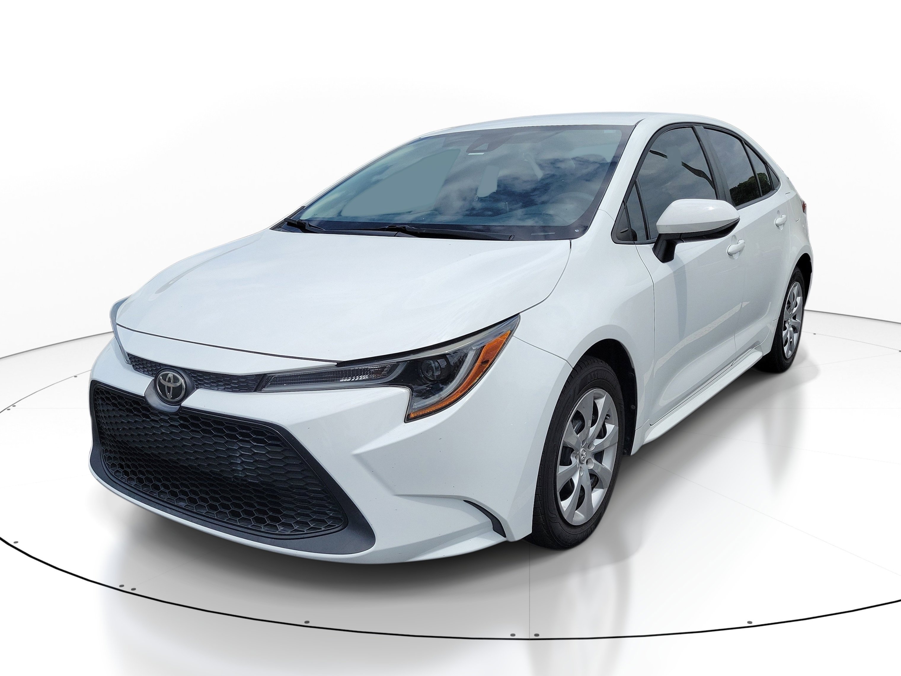 Used 2020 Super White Toyota LE image 2