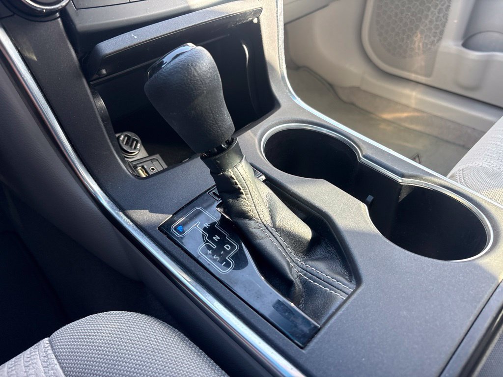 Used 2016 Red Toyota LE image 28