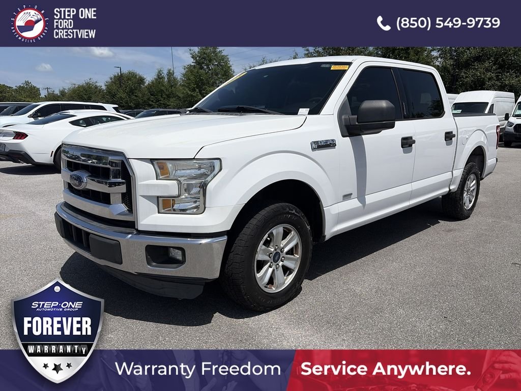 Used 2015 White Ford XLT image 1