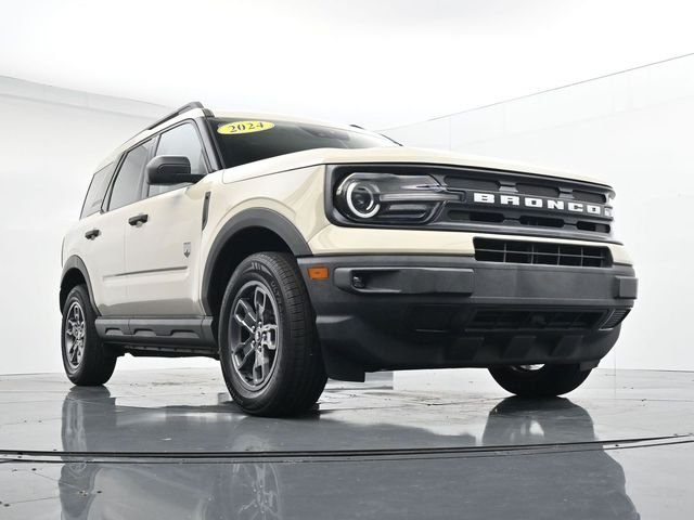 Used 2024 Desert Sand Ford Big Bend image 32