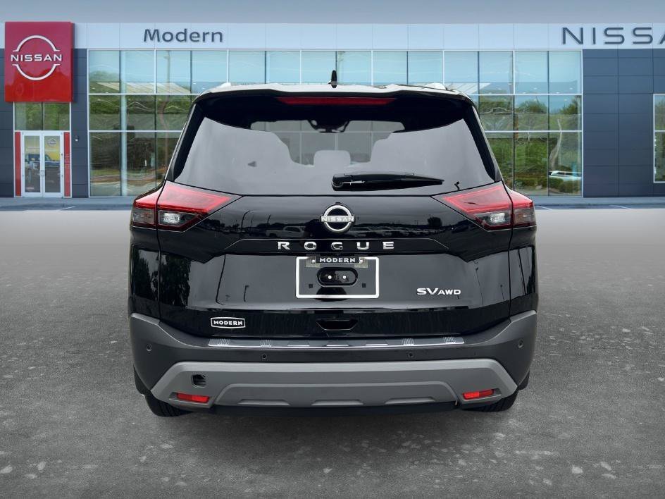 Used 2023 Super Black Nissan SV image 6
