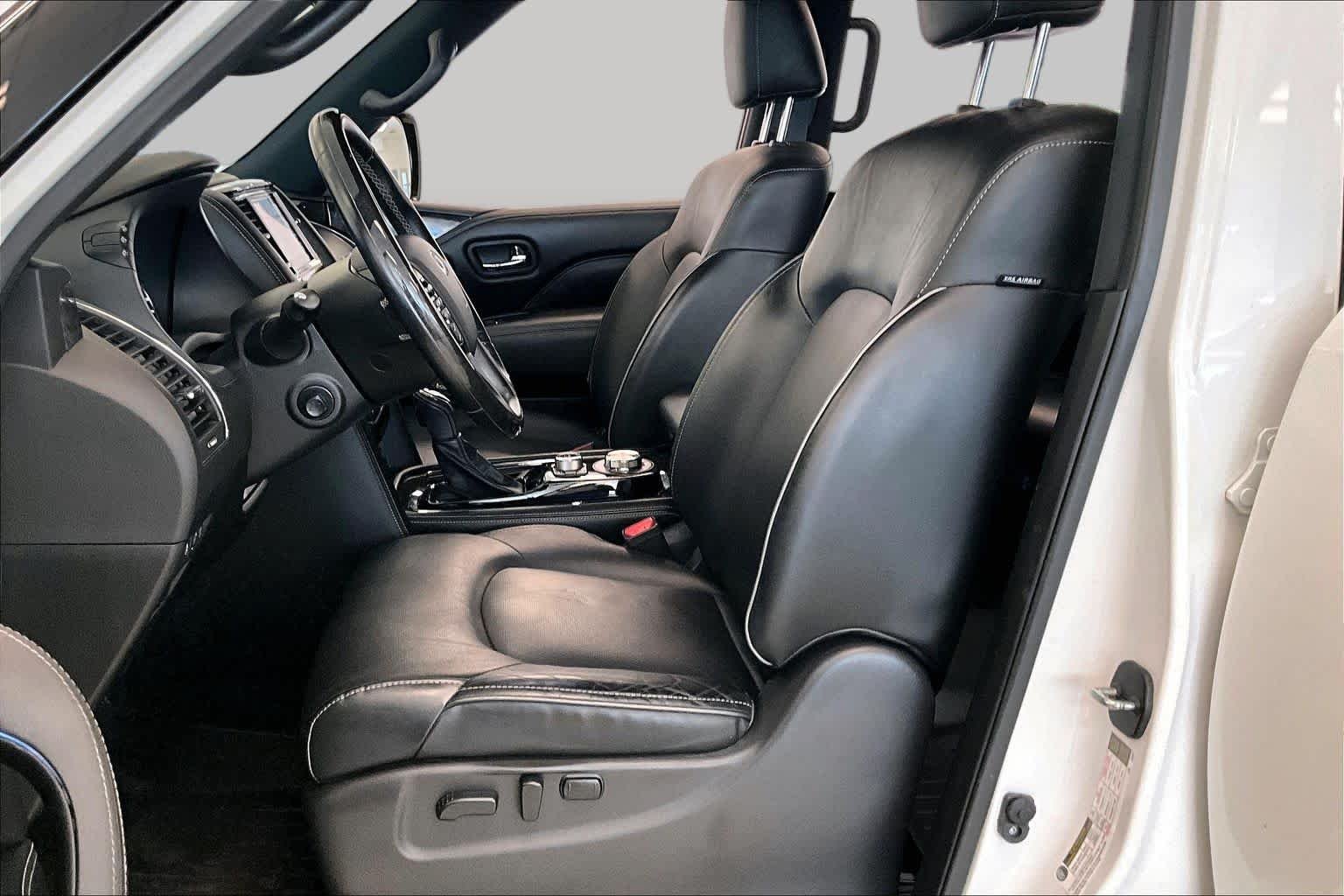 Used 2020 Moonstone White INFINITI LUXE image 7