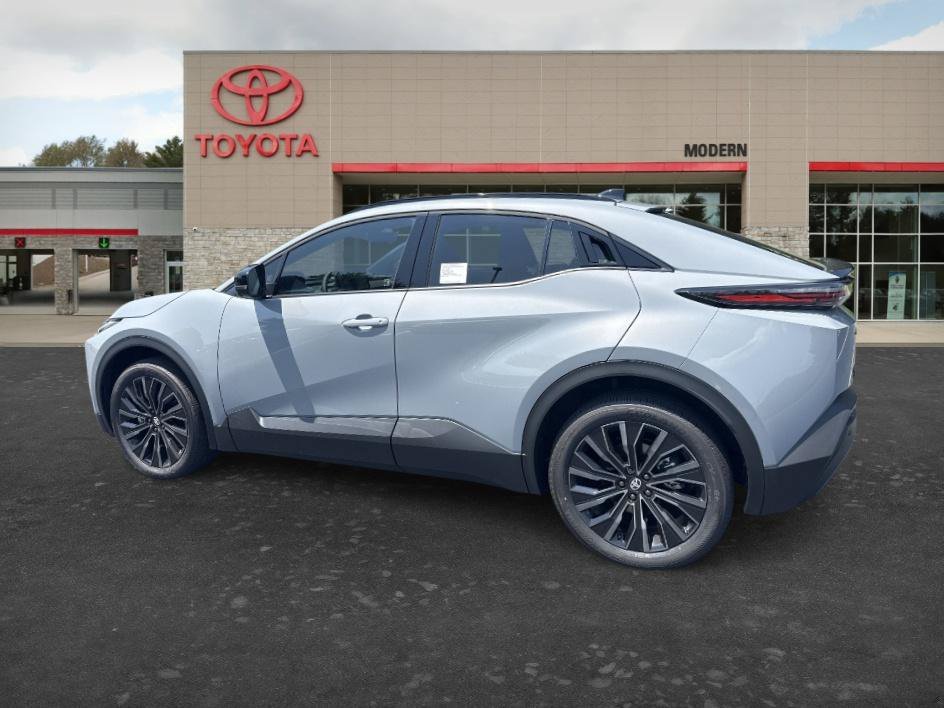 2026 Toyota C-HR XSE - Photo 6