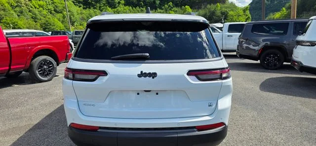 New 2026 White/off-white Jeep Limited image 8