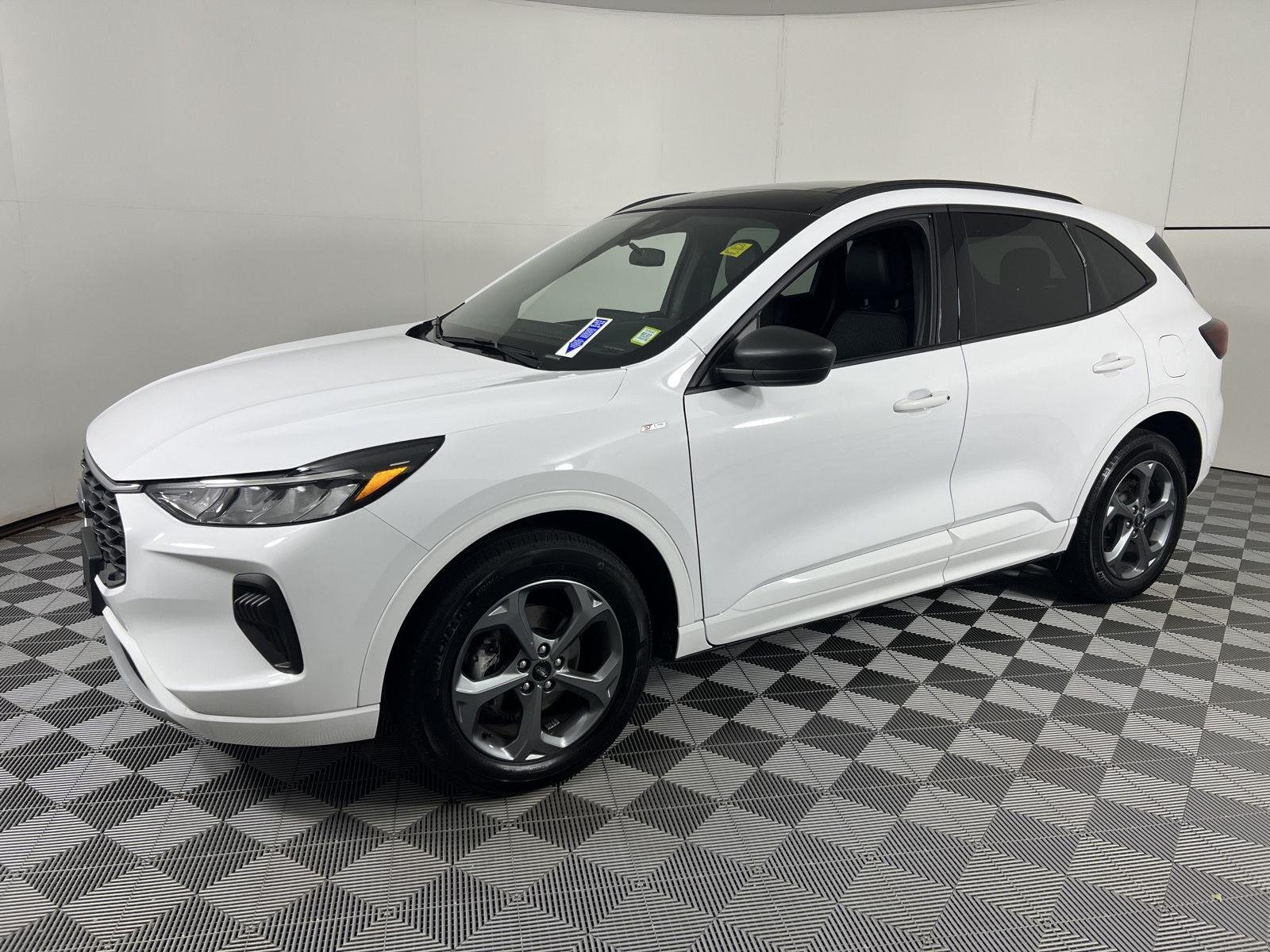 Used 2023 Oxford White Ford ST-Line image 7