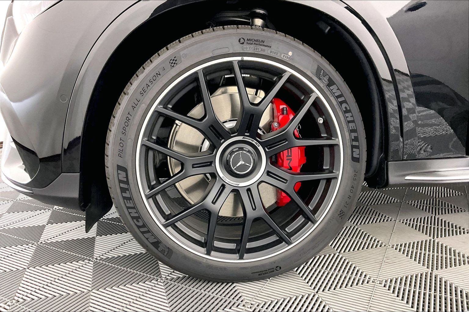 New 2027 Obsidian Black Metallic Mercedes-Benz AMG® GLC 53 4MATIC+ SUV image 24