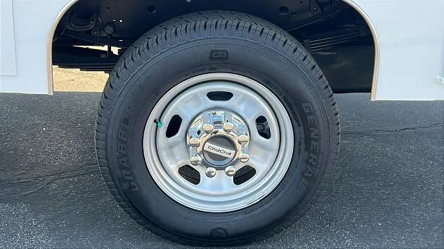 New 2026 Oxford White Ford F-350® XL image 29