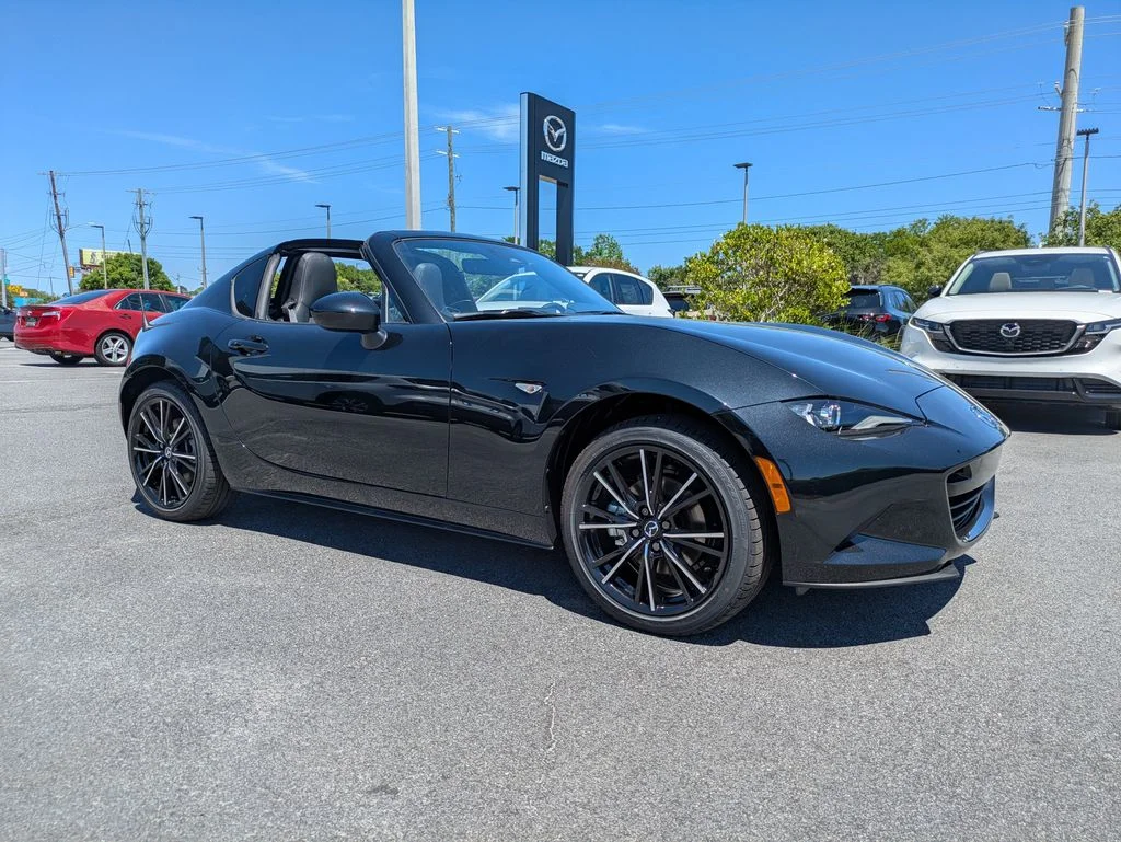 New 2026 Mazda Mazda MX-5 Miata RF Grand Touring CONVERTIBLE in