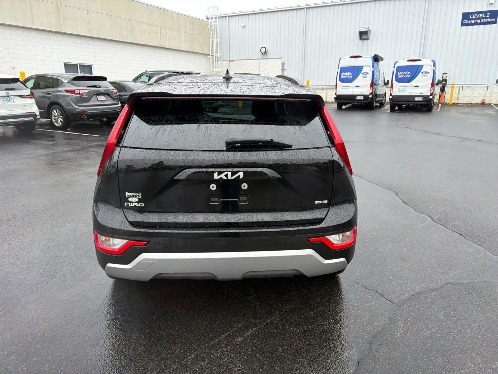 Used 2025 Aurora Black Pearl Kia EX image 10