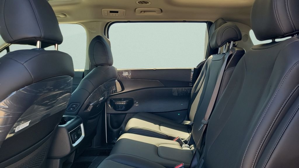 New 2026 Snow White Pearl Kia SX image 10