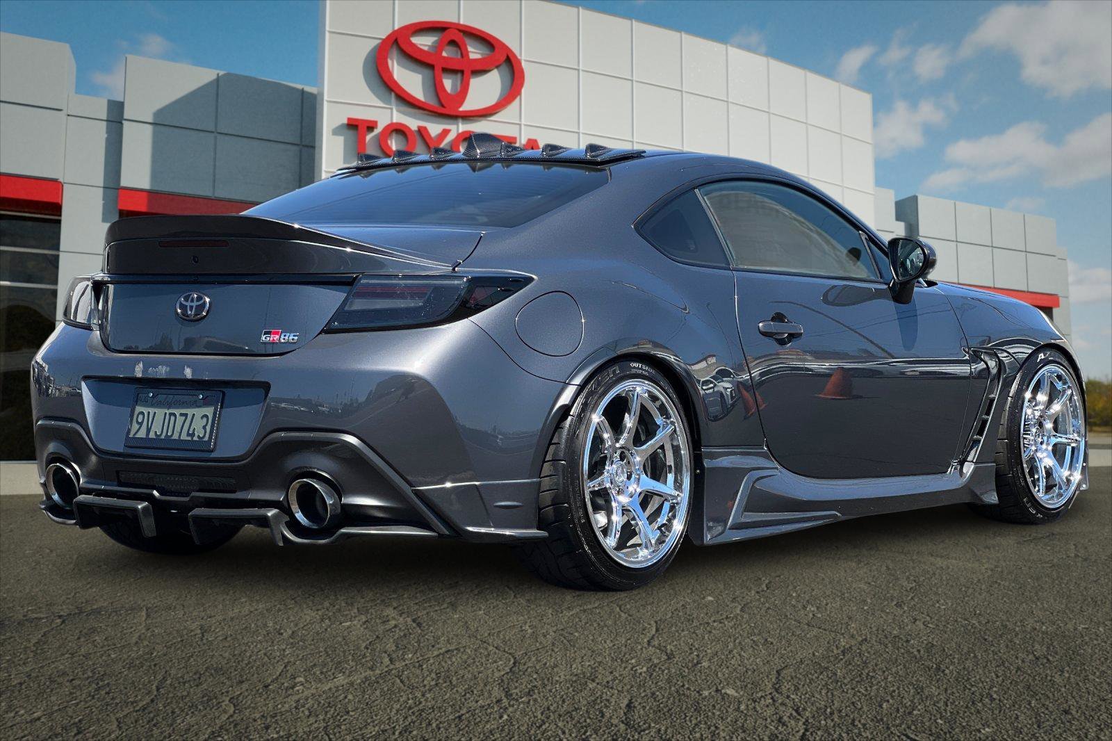 Used 2025 Pavement Toyota Premium image 3