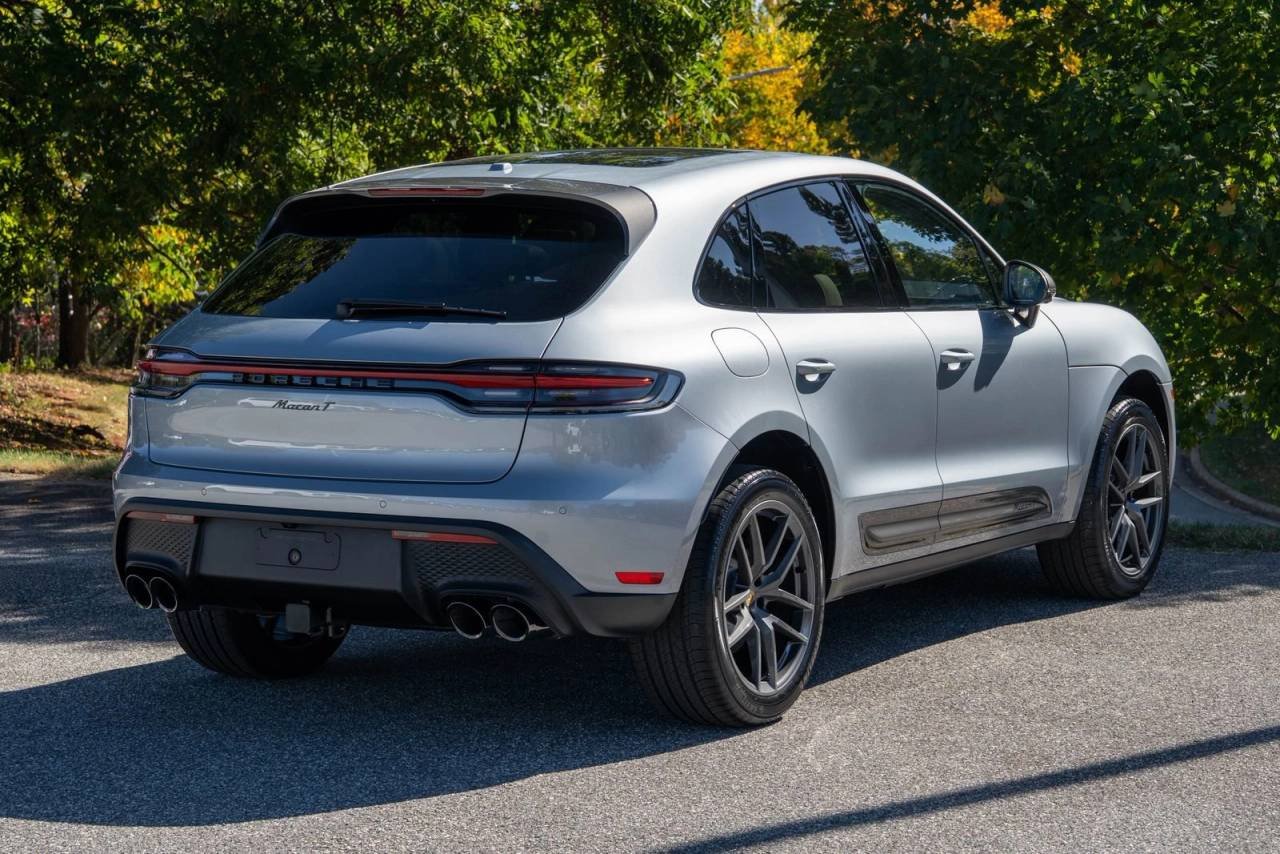 Used 2026  Porsche  image 7