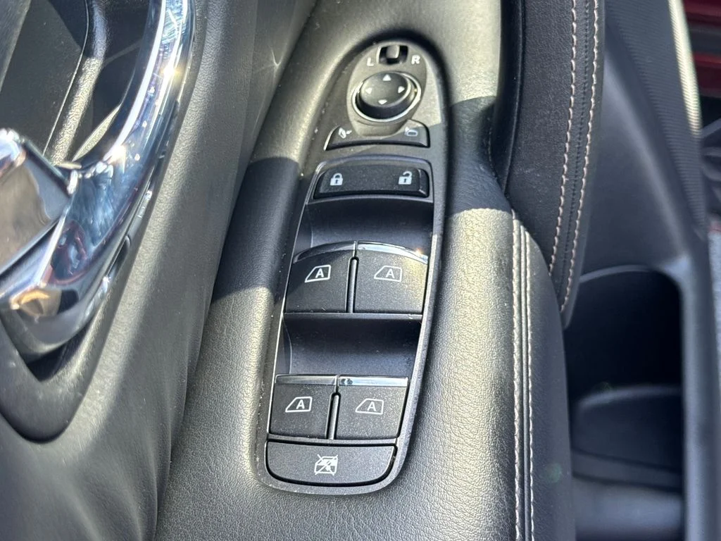 Used 2022 Coulis Red Nissan Platinum image 46