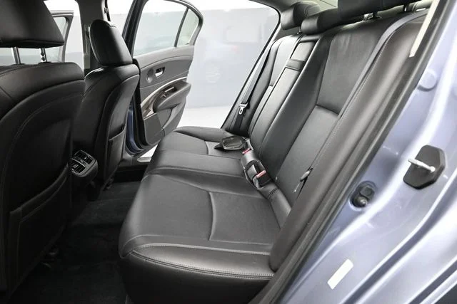 Used 2015  Acura Base image 16