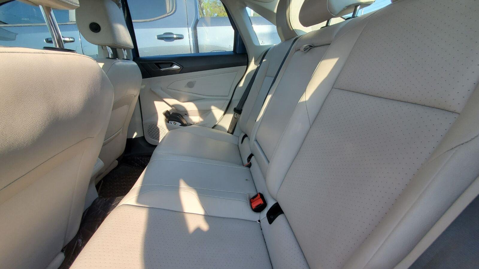 Used 2020 Blue Silk Metallic Volkswagen S image 5