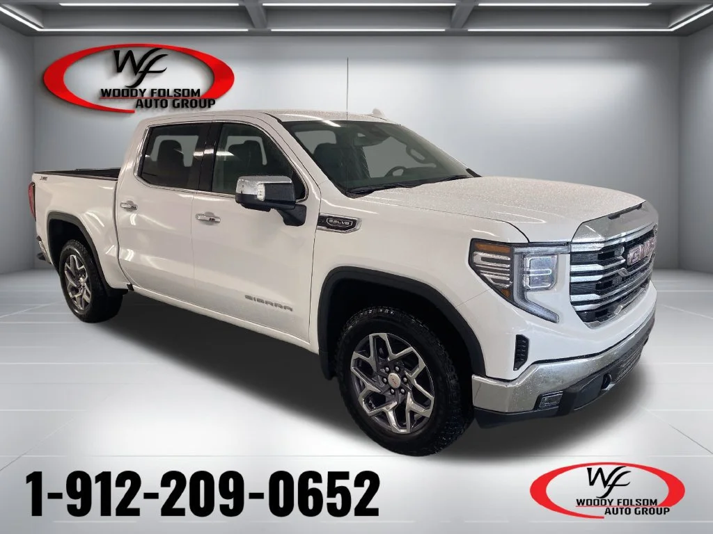 New 2026 Summit White GMC SLT image 1