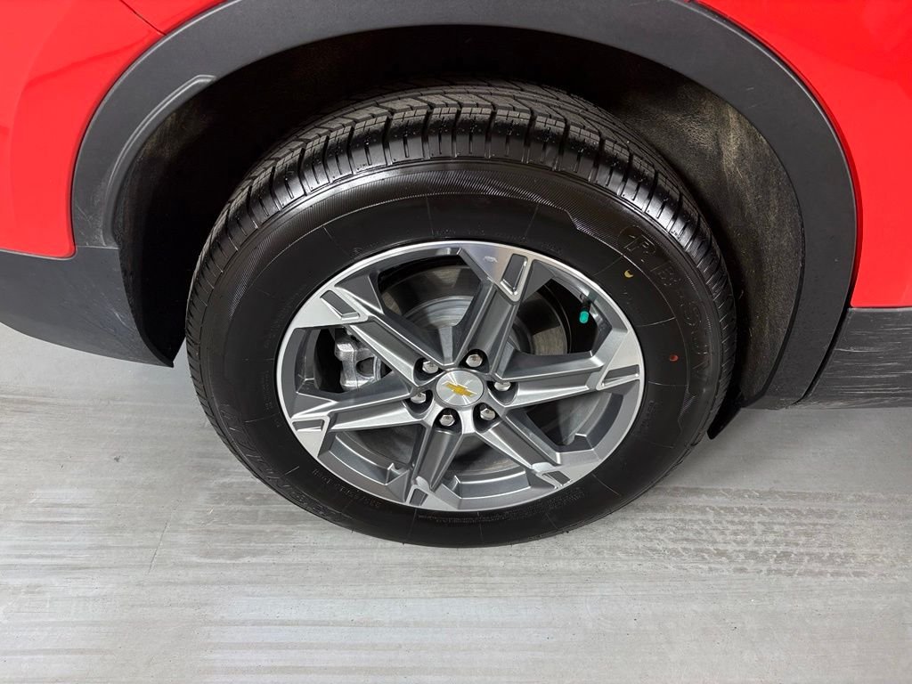 Used 2025 Orange Chevrolet LT image 11