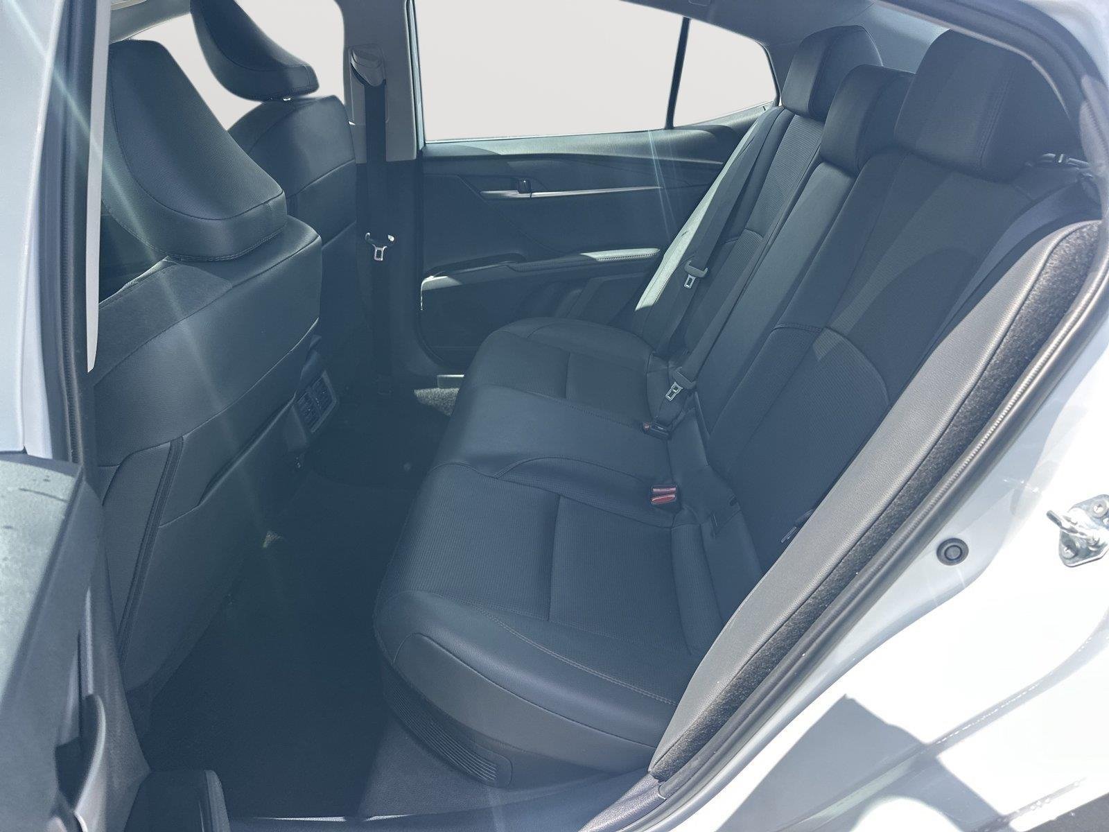 Used 2025 Wind Chill Pearl Toyota XLE image 20