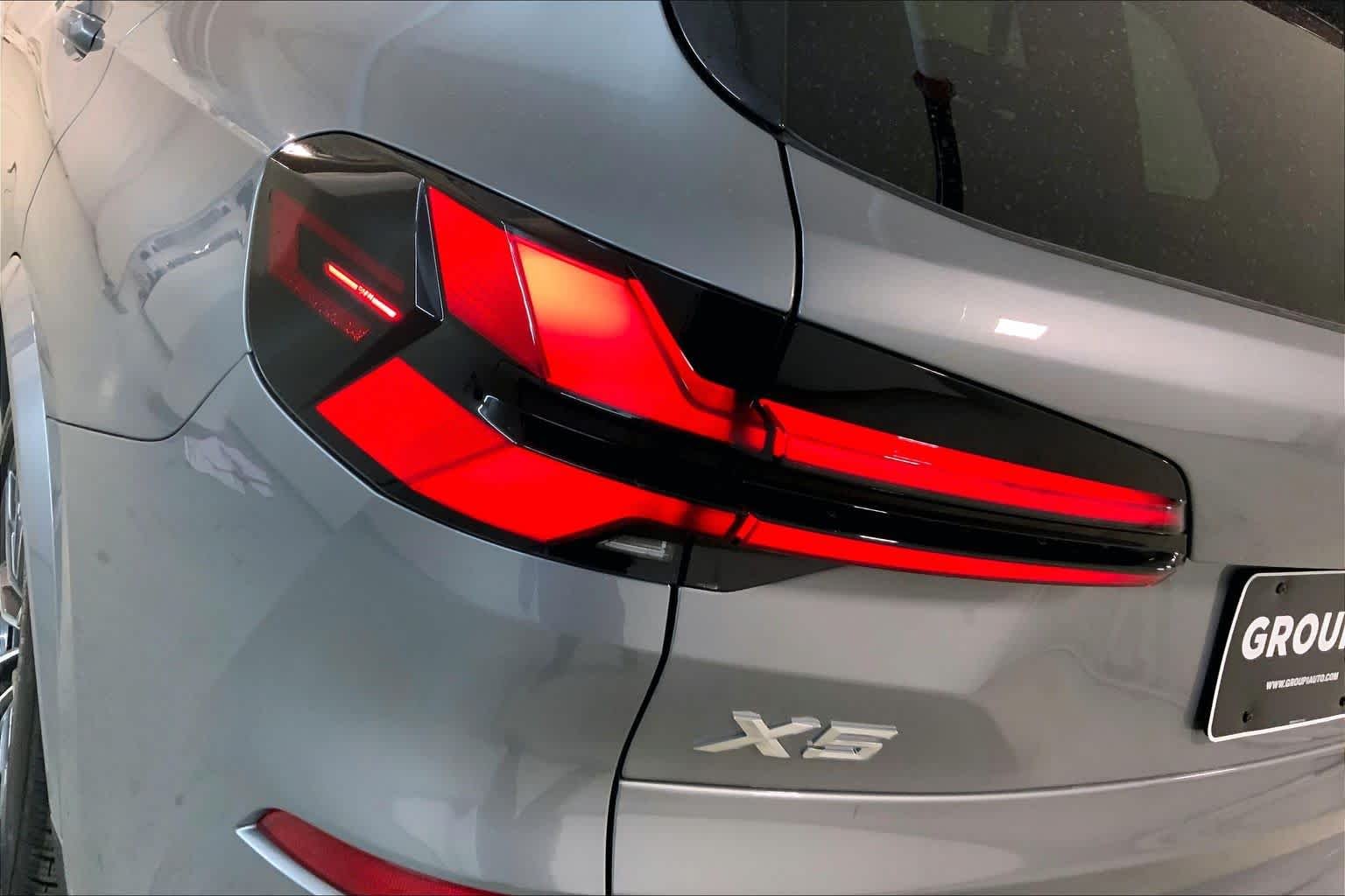 New 2026 Skyscraper Grey Metallic BMW xDrive50e image 14