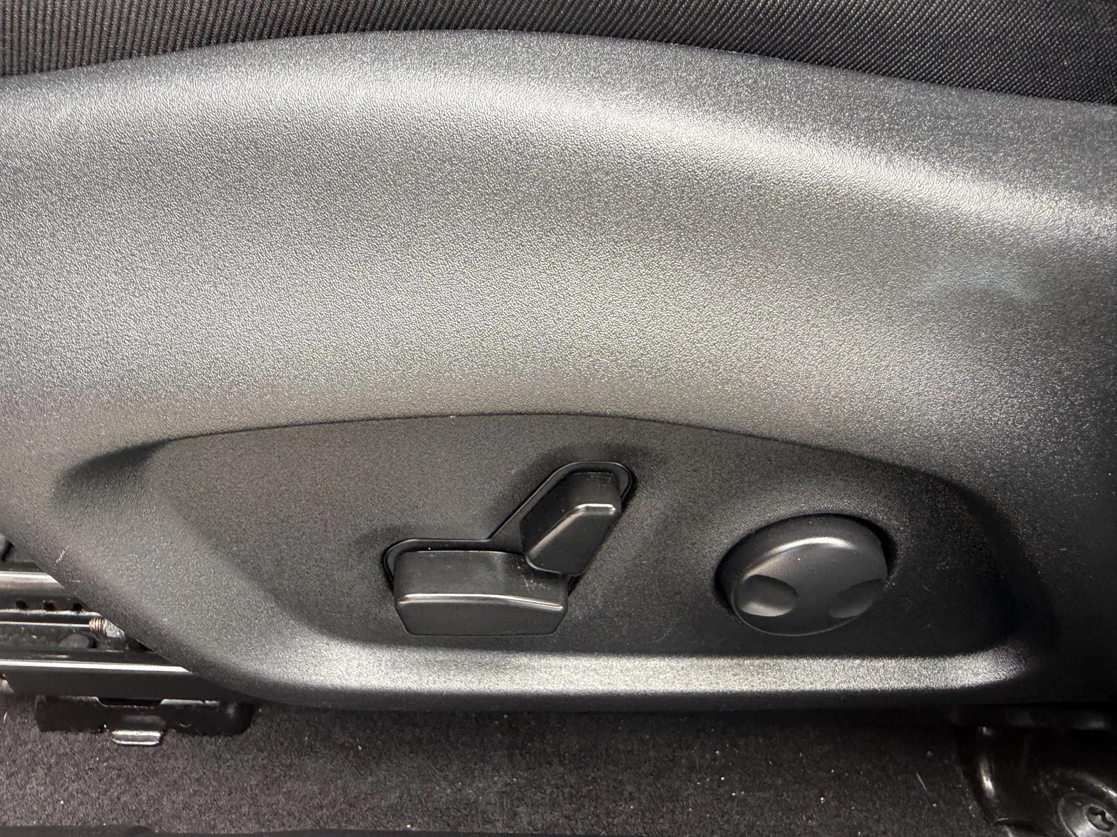 2023 Jeep Compass (RED) Edition - Photo 17