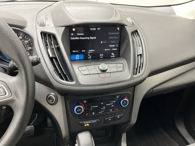 Used 2019 Oxford White Ford SE image 16