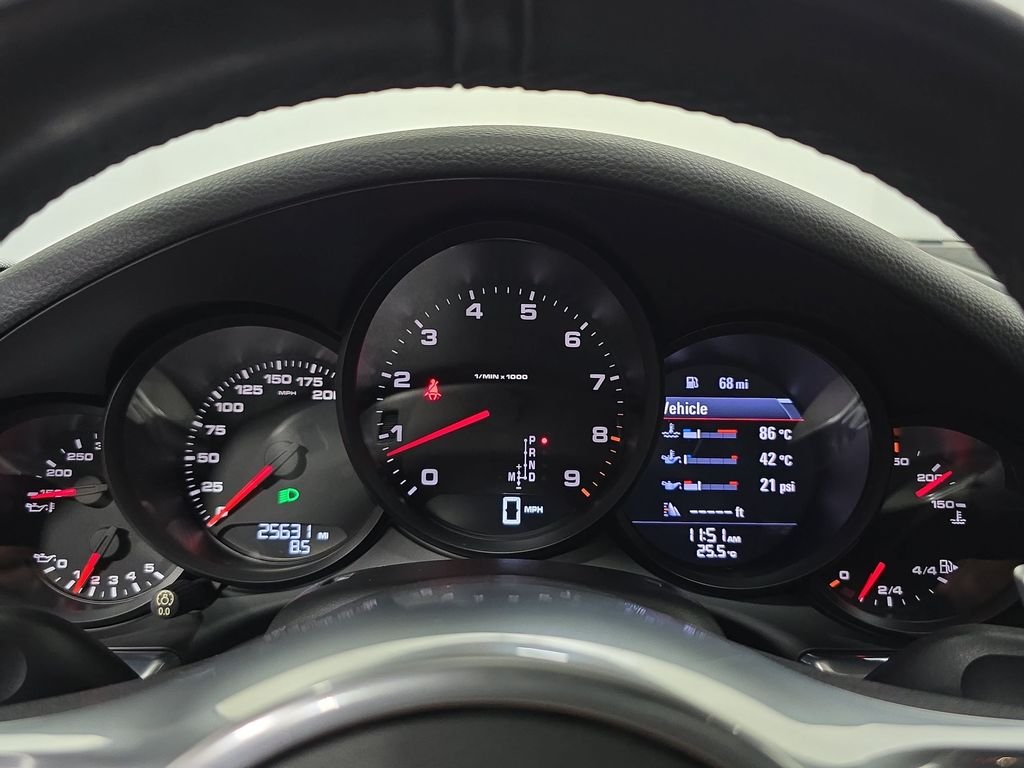 Certified Used 2015  Porsche Carrera 4 image 15