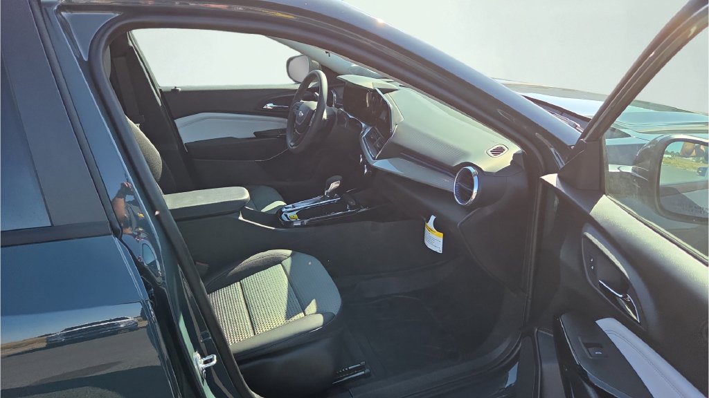 2026 Chevrolet Trax LT - Photo 26
