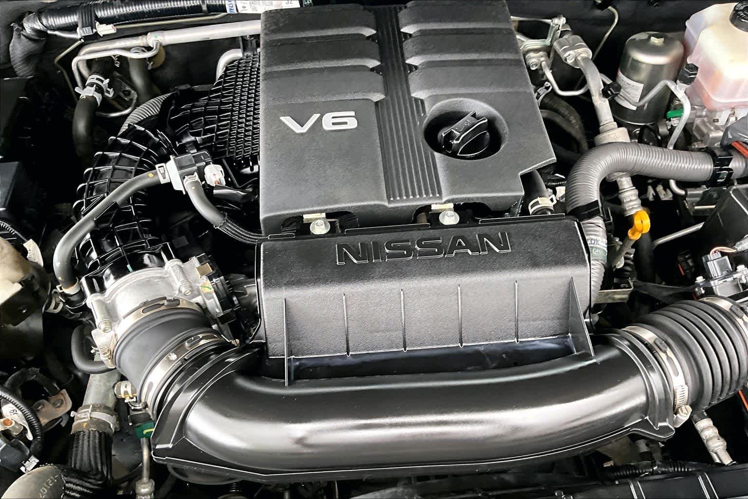 Used 2023 Super Black Nissan SV image 32