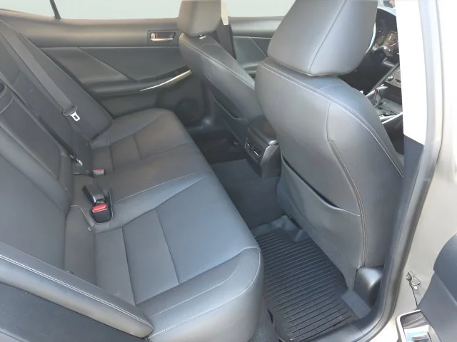Used 2020 Silver Lexus 300 image 22