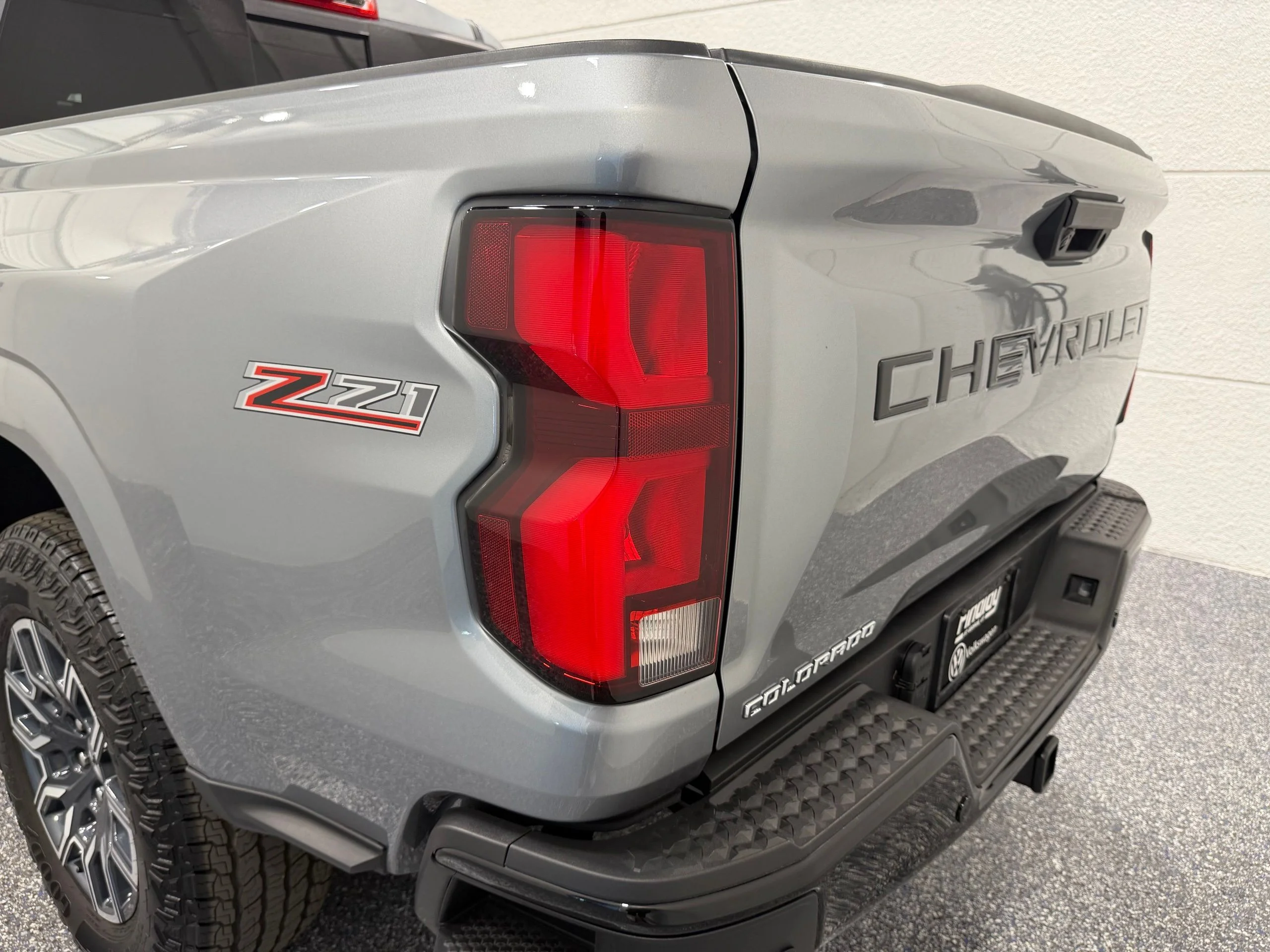 Used 2026 Gray Chevrolet Z71 image 17