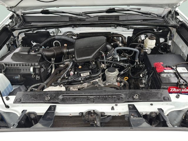 Used 2023 White Toyota SR image 34