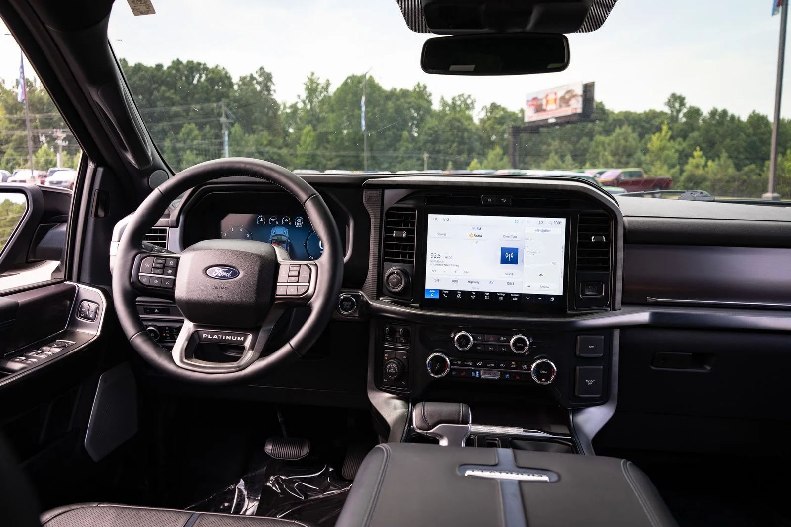 Used 2025 Black Ford Platinum image 41