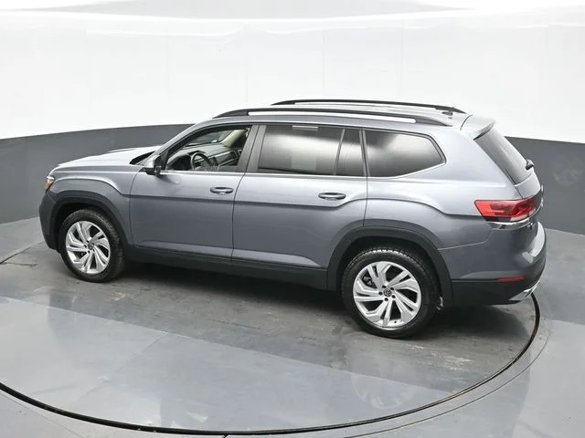 Used 2021  Volkswagen 3.6L V6 SE w/Technology image 11