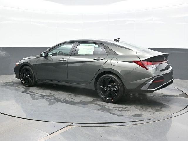 New 2026 Gray Hyundai SEL Sport image 3
