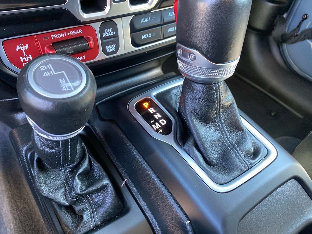 Used 2025 Gray Jeep Rubicon image 21