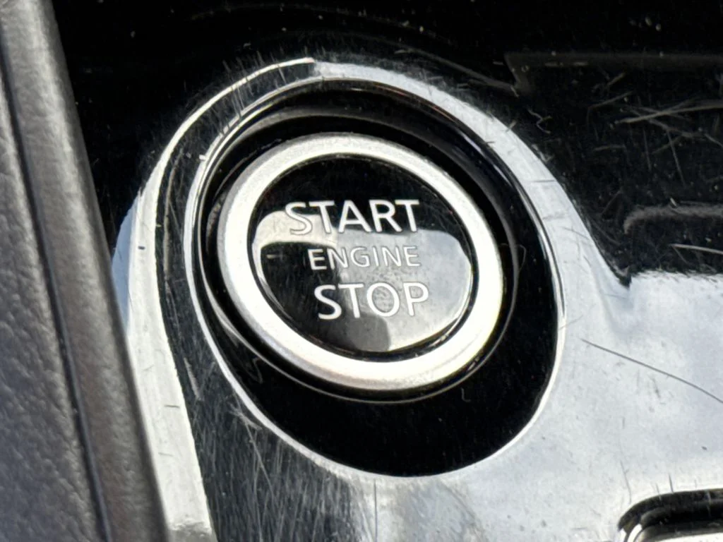 Used 2023 Silver Nissan 1.6 SV image 42