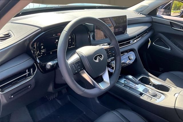 New 2027 MINERAL BLACK INFINITI LUXE image 13